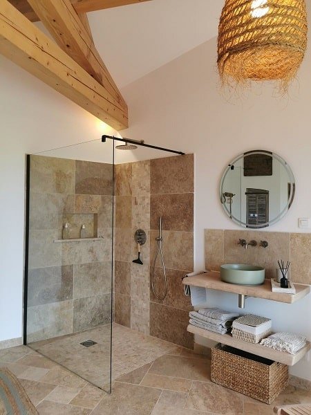 Le Cabanon 2.42 - Love’nSpa - weekend en amoureux, love rooms avec spa ou jacuzzi privatif7 de Le Cabanon 2.42
