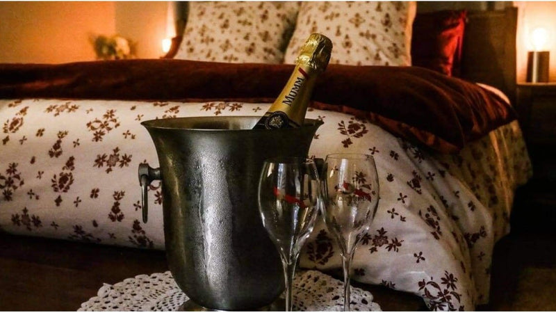 Le Clos des Charmelines - La suite - Love’nSpa - weekend en amoureux, love rooms avec spa ou jacuzzi privatif