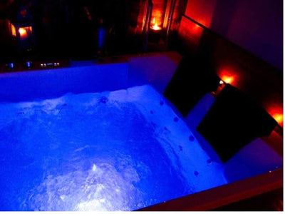 Le Clos des Charmelines - La suite - Love’nSpa - weekend en amoureux, love rooms avec spa ou jacuzzi privatif