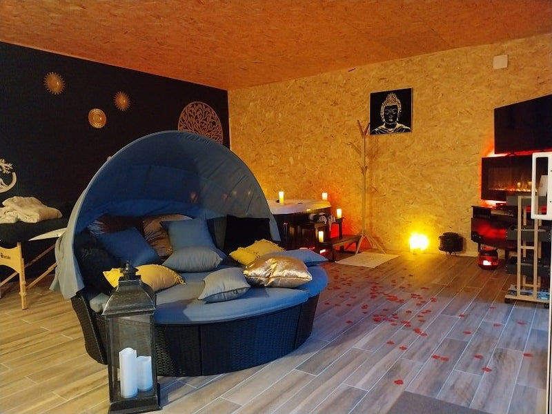 Le Clos F.M.R - Bulle WIGWAM Fanny - Love’nSpa - weekend en amoureux, love rooms avec spa ou jacuzzi privatif