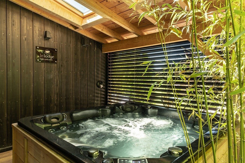 Le Domaine des Prés Verts - Le Lodge - Love’nSpa - weekend en amoureux, love rooms avec spa ou jacuzzi privatif