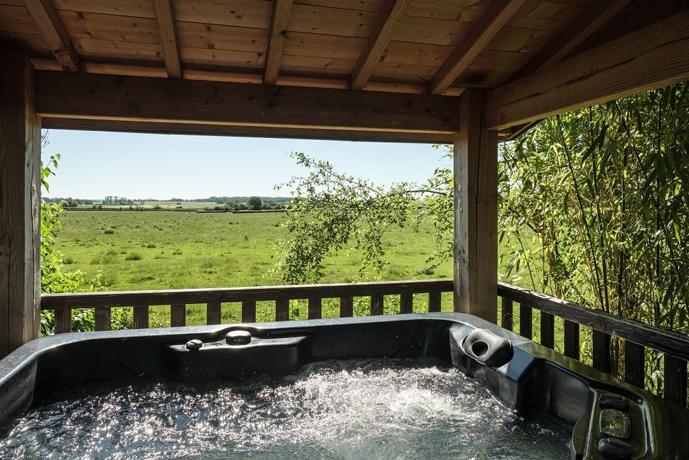 Le Domaine des Prés Verts -Le Refuge - Love’nSpa - weekend en amoureux, love rooms avec spa ou jacuzzi privatif5 de Le Domaine des Prés Verts -Le Refuge
