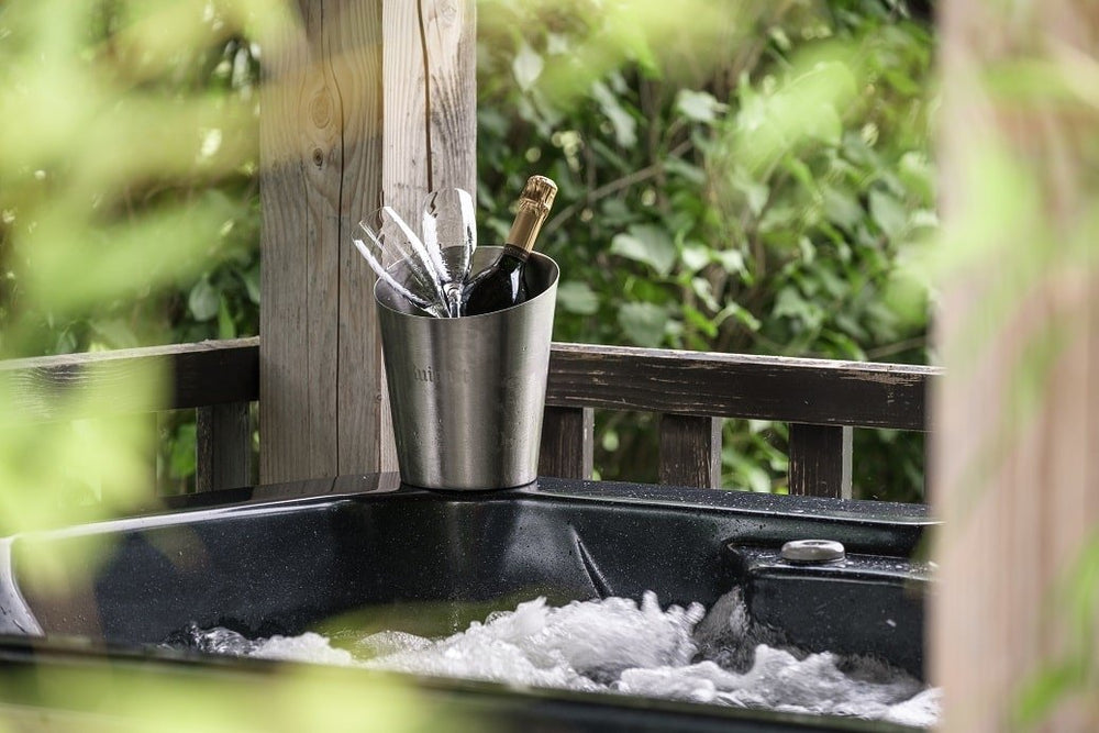 Le Domaine des Prés Verts -Le Refuge - Love’nSpa - weekend en amoureux, love rooms avec spa ou jacuzzi privatif4 de Le Domaine des Prés Verts -Le Refuge
