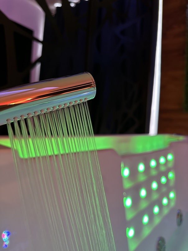 Le Double L - Love’nSpa - weekend en amoureux, love rooms avec spa ou jacuzzi privatif3 de Le Double L
