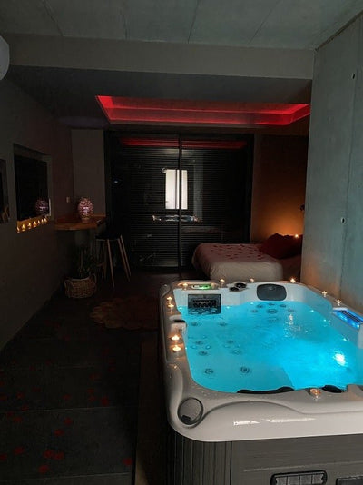 LE FRUIT DÉFENDU - Love’nSpa - weekend en amoureux, love rooms avec spa ou jacuzzi privatif