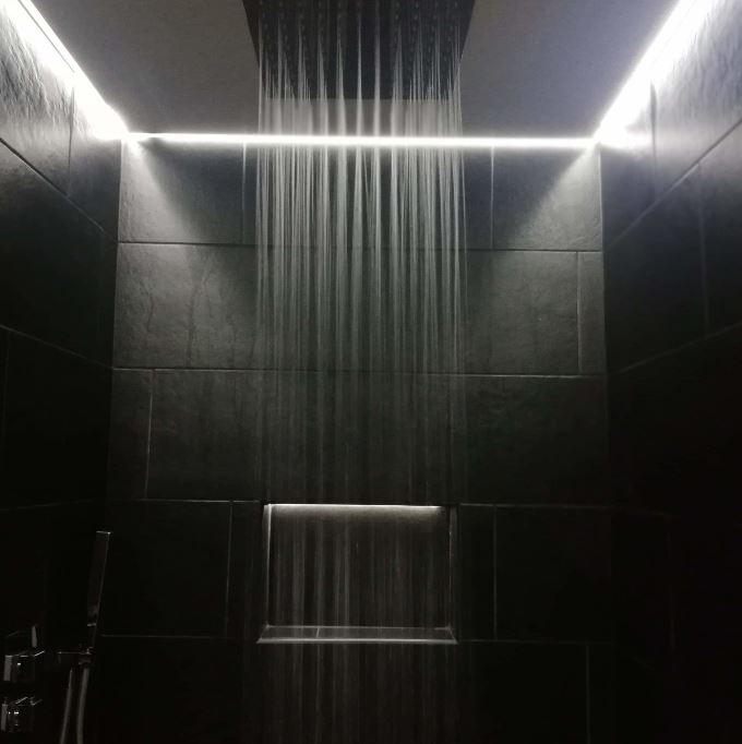 Le Garage vue sur Lac - Love’nSpa - weekend en amoureux, love rooms avec spa ou jacuzzi privatif7 de Le Garage de Sophie
