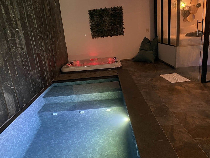 Le Gîte Le Léone - Love’nSpa - weekend en amoureux, love rooms avec spa ou jacuzzi privatif