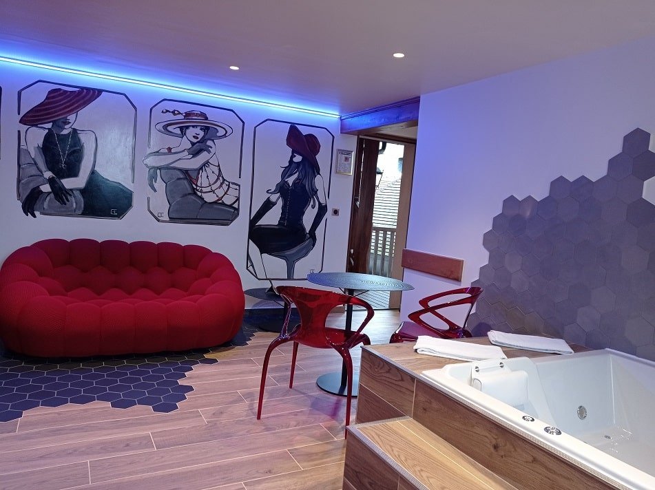 Le Lion d'or hôtel - la suite glamour - Love’nSpa - weekend en amoureux, love rooms avec spa ou jacuzzi privatif2 de Le Lion d'or hôtel - la suite glamour
