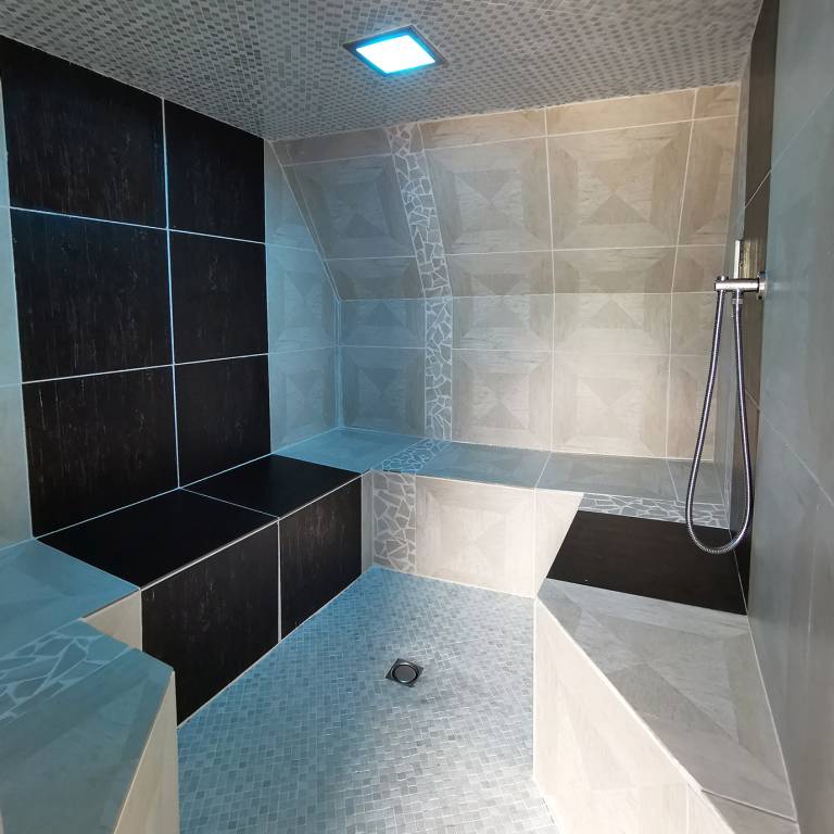 Le Soleilo - Love’nSpa - weekend en amoureux, love rooms avec spa ou jacuzzi privatif