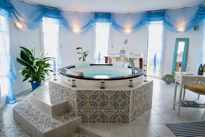 Le Vert Galant - Love’nSpa - weekend en amoureux, love rooms avec spa ou jacuzzi privatif