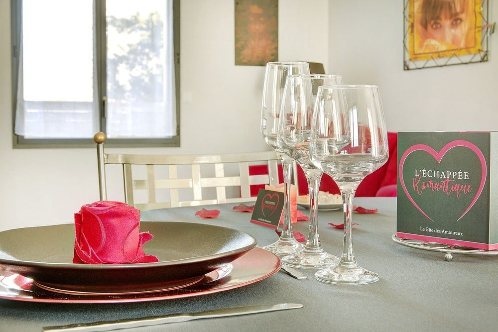 L'Echappée Romantique - Love’nSpa - weekend en amoureux, love rooms avec spa ou jacuzzi privatif12 de L'Echappée Romantique
