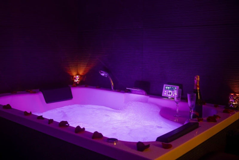 L'Eden - Love’nSpa - weekend en amoureux, love rooms avec spa ou jacuzzi privatif1 de L'Eden
