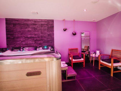 L'Élixir Vitré - La Suite de l'Elixir - Love’nSpa - weekend en amoureux, love rooms avec spa ou jacuzzi privatif