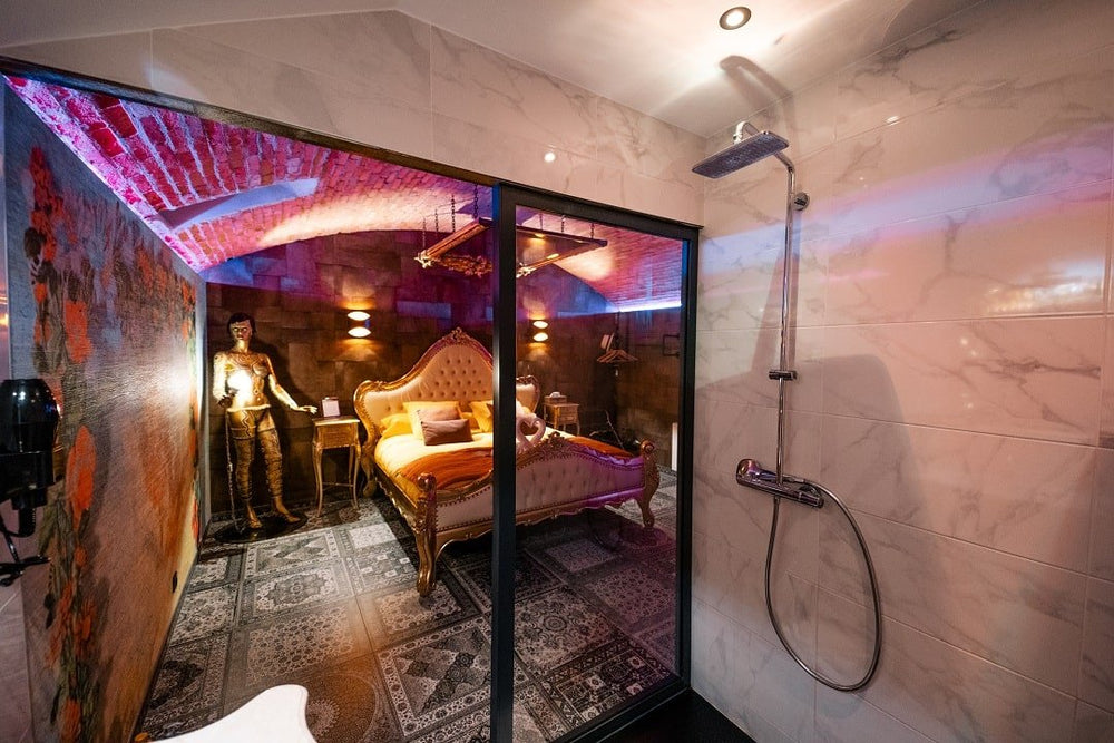 L'Éros - La Suite - Love’nSpa - weekend en amoureux, love rooms avec spa ou jacuzzi privatif8 de L'Éros - La Suite
