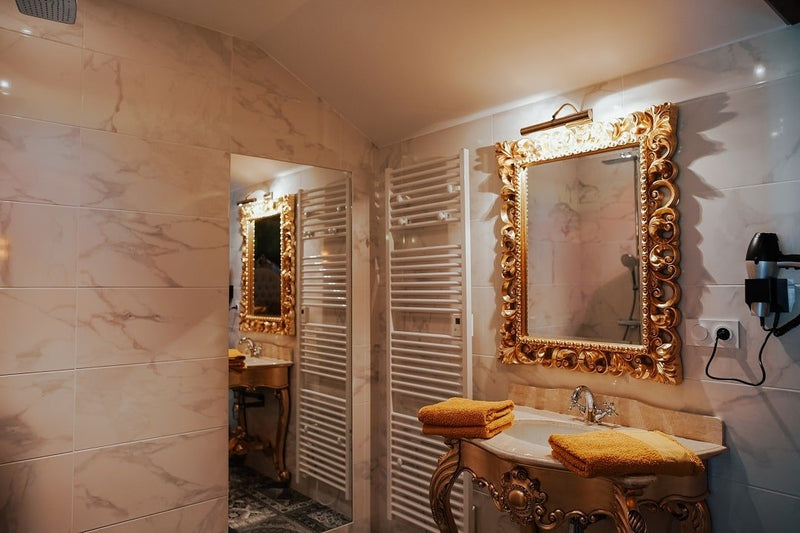 L'Éros - La Suite - Love’nSpa - weekend en amoureux, love rooms avec spa ou jacuzzi privatif4 de L'Éros - La Suite
