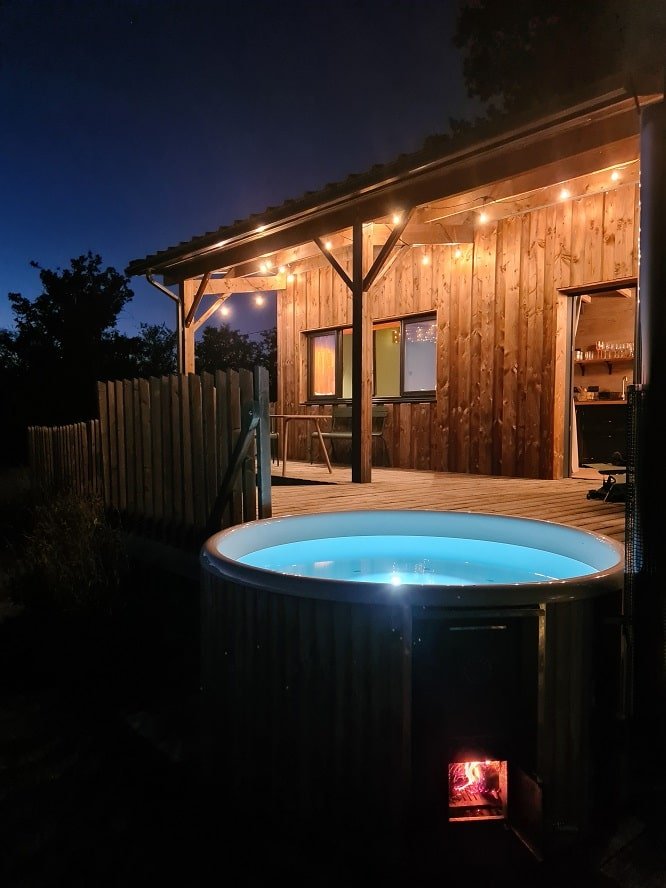Les 2 Cabanes - Cabane du haut - Love’nSpa - weekend en amoureux, love rooms avec spa ou jacuzzi privatif