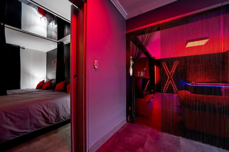 Les Parenthèses Enchantées - Love’nSpa - weekend en amoureux, love rooms avec spa ou jacuzzi privatif4 de Les Parenthèses Enchantées - Le Laby
