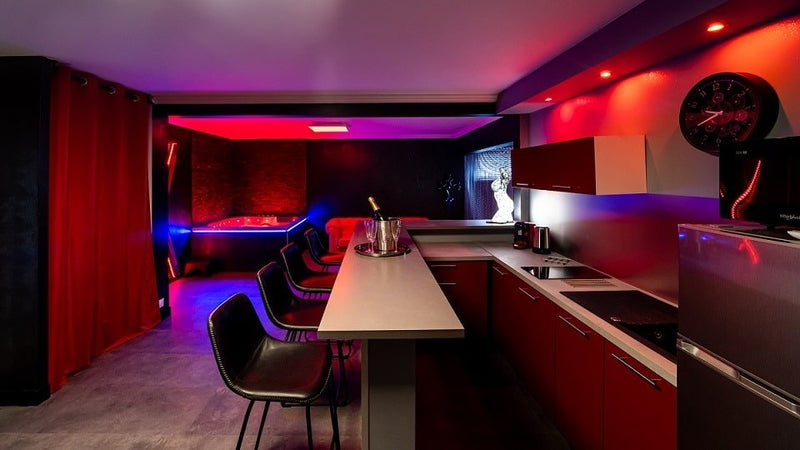 Les Parenthèses Enchantées - Love’nSpa - weekend en amoureux, love rooms avec spa ou jacuzzi privatif2 de Les Parenthèses Enchantées - Le Laby
