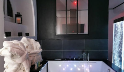Les Sansonnets - L'Envol - Love’nSpa - weekend en amoureux, love rooms avec spa ou jacuzzi privatif