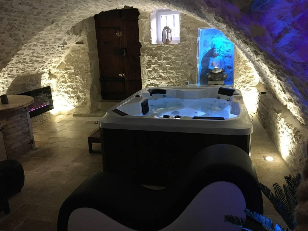 Les Secrets de l'Isle - Love’nSpa - weekend en amoureux, love rooms avec spa ou jacuzzi privatif1 de Les Secrets de l'Isle

