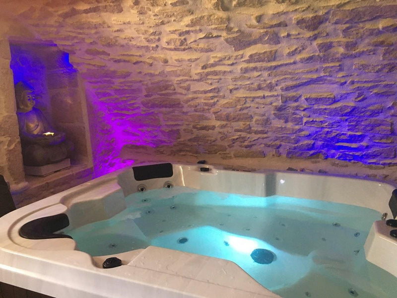 Les Secrets de l'Isle - Love’nSpa - weekend en amoureux, love rooms avec spa ou jacuzzi privatif1 de Les Secrets de l'Isle
