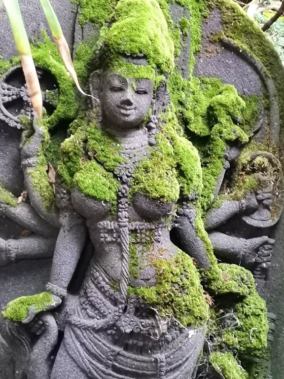 Les Suites du Bouddha Bleu - Ananda Duplex - Love’nSpa - weekend en amoureux, love rooms avec spa ou jacuzzi privatif14 de Les Suites du Bouddha Bleu - Ananda Duplex
