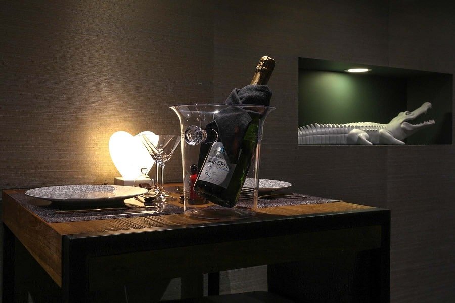 L'Escale Dinard - L'Escale Spa - Love’nSpa - weekend en amoureux, love rooms avec spa ou jacuzzi privatif2 de L'Escale Dinard - L'Escale Spa
