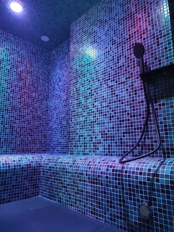 L'Etincelle Secrète - Love’nSpa - weekend en amoureux, love rooms avec spa ou jacuzzi privatif2 de L'Etincelle Secrète
