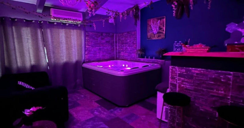 L'Everest Rooms - Love Room Amazone - Love’nSpa - weekend en amoureux, love rooms avec spa ou jacuzzi privatif1 de L'Everest Rooms - Love Room Amazone
