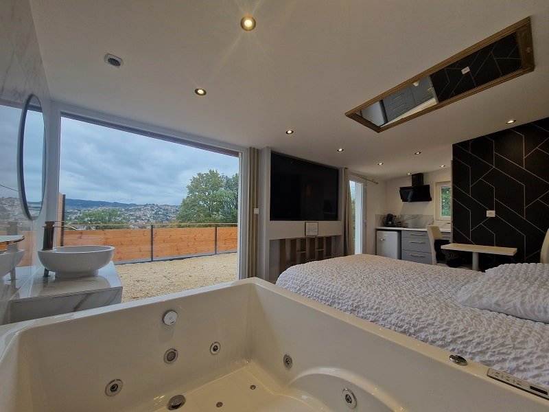 L'Expérience Love Room - Love’nSpa - weekend en amoureux, love rooms avec spa ou jacuzzi privatif17 de L'Expérience Love Room
