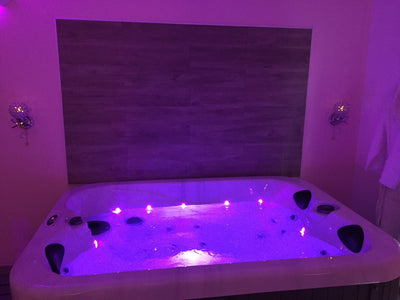 L'INSTANT ROMANTIQUE - La suite Princesse - Love’nSpa - weekend en amoureux, love rooms avec spa ou jacuzzi privatif