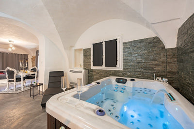 L’Instant Suspendu - Love’nSpa - weekend en amoureux, love rooms avec spa ou jacuzzi privatif
