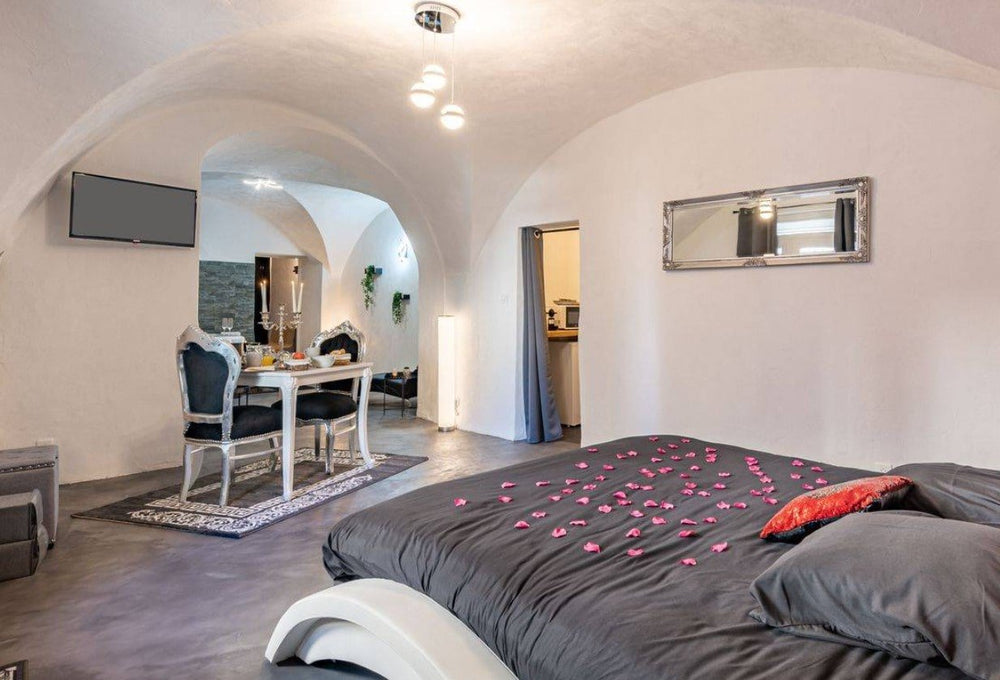 L’Instant Suspendu - Love’nSpa - weekend en amoureux, love rooms avec spa ou jacuzzi privatif4 de L’Instant Suspendu
