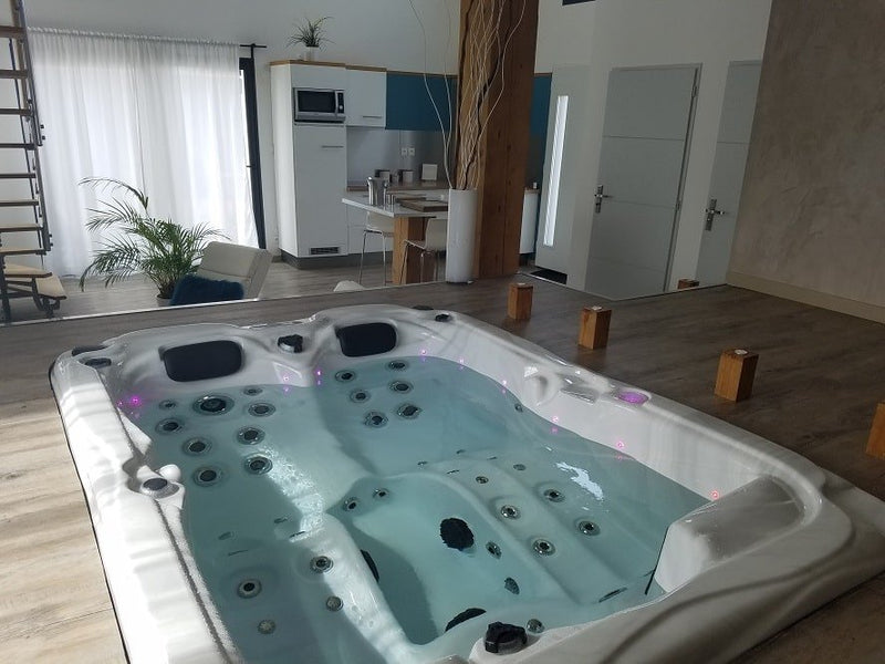 Lofts Emlavie - Loft Skali - Love’nSpa - weekend en amoureux, love rooms avec spa ou jacuzzi privatif