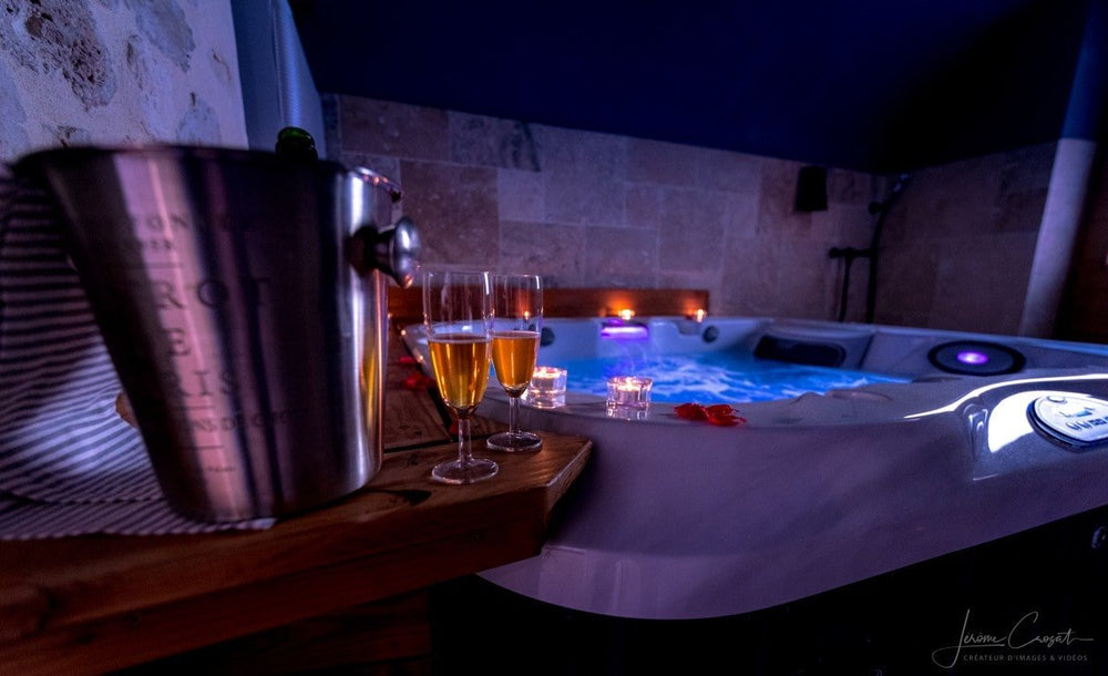 Logis de Cupidon - Love’nSpa - weekend en amoureux, love rooms avec spa ou jacuzzi privatif1 de Logis de Cupidon
