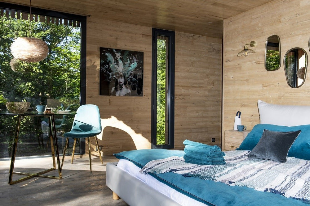 Loire Valley Lodge - Lodges design avec jacuzzi privé en terrasse - O'plumes - Love’nSpa - weekend en amoureux, love rooms avec spa ou jacuzzi privatif3 de Loire Valley Lodge - Lodges design avec jacuzzi privé en terrasse - O'plumes
