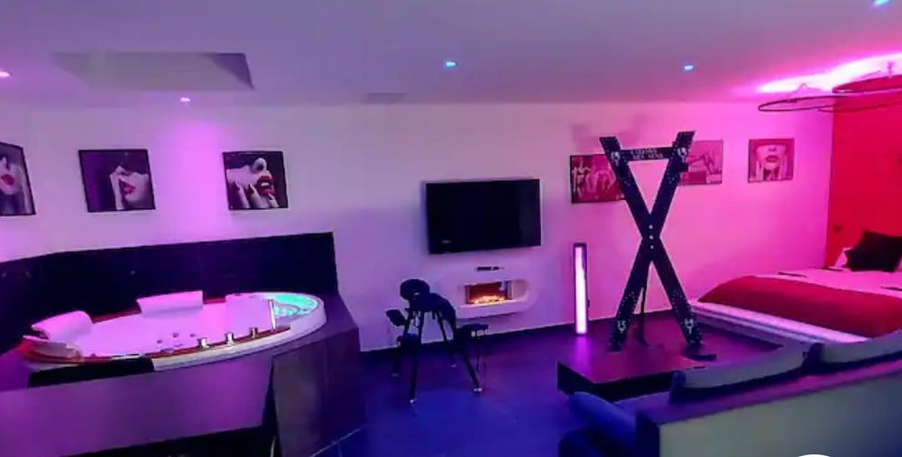 L'Olympe des Sens - APHRODITE • Déesse du désir - Love’nSpa - weekend en amoureux, love rooms avec spa ou jacuzzi privatif1 de L'Olympe des Sens - APHRODITE • Déesse du désir
