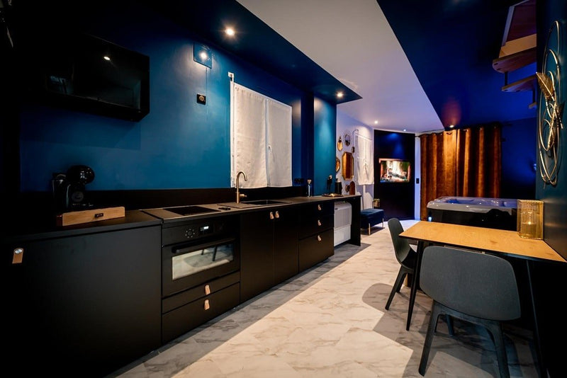 Love House - Love’nSpa - weekend en amoureux, love rooms avec spa ou jacuzzi privatif2 de Love House
