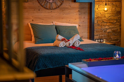 Love Industrie & Spa - Love’nSpa - weekend en amoureux, love rooms avec spa ou jacuzzi privatif