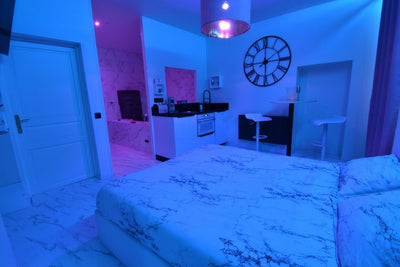 Love Room Fécamp - Appartement 3 - Love’nSpa - weekend en amoureux, love rooms avec spa ou jacuzzi privatif - love room Normandie
