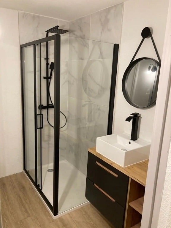 Love room LE BARCARES Front de Mer - Love’nSpa - weekend en amoureux, love rooms avec spa ou jacuzzi privatif