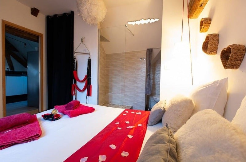 LoveAppart21 - L'Expérience Sensuelle - Love’nSpa - weekend en amoureux, love rooms avec spa ou jacuzzi privatif4 de LoveAppart21 - L'Expérience Sensuelle
