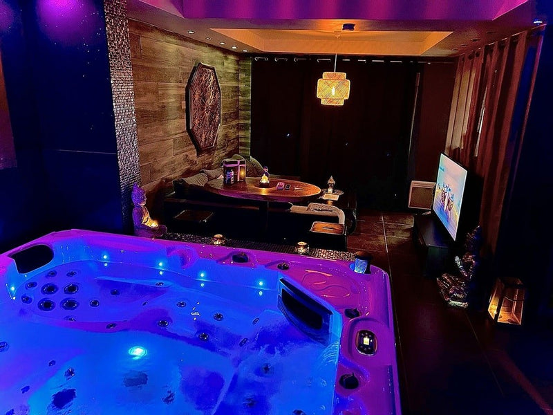 Loveroom Valenciennes - Love’nSpa - weekend en amoureux, love rooms avec spa ou jacuzzi privatif1 de Loveroom Valenciennes
