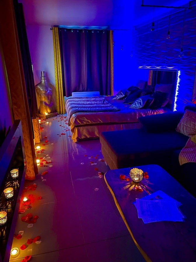 Loveroom Valenciennes - Love’nSpa - weekend en amoureux, love rooms avec spa ou jacuzzi privatif12 de Loveroom Valenciennes
