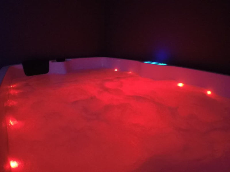 LovingSpa - La Suite Etoilée - Love’nSpa - weekend en amoureux, love rooms avec spa ou jacuzzi privatif