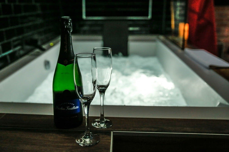 Luxe and Spa - Love’nSpa - weekend en amoureux, love rooms avec spa ou jacuzzi privatif1 de Luxe and Spa
