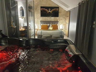 Lyzen - Chambre Bien-Être - Love’nSpa - weekend en amoureux, love rooms avec spa ou jacuzzi privatif