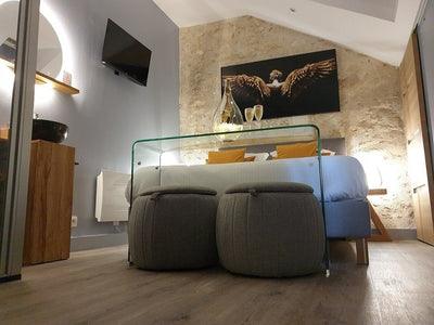Lyzen - Chambre Bien-Être - Love’nSpa - weekend en amoureux, love rooms avec spa ou jacuzzi privatif