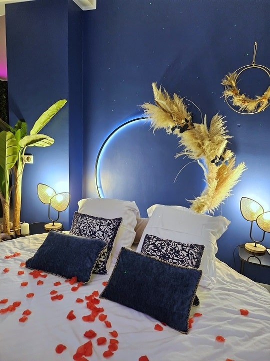 Nice Passion - Love’nSpa - weekend en amoureux, love rooms avec spa ou jacuzzi privatif6 de Loveroom Jacuzzi Spa Nice Passion
