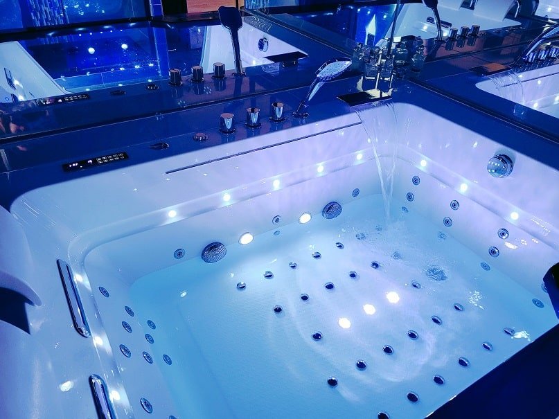 O Paradis des Bulles - Love’nSpa - weekend en amoureux, love rooms avec spa ou jacuzzi privatif1 de O Paradis des Bulles
